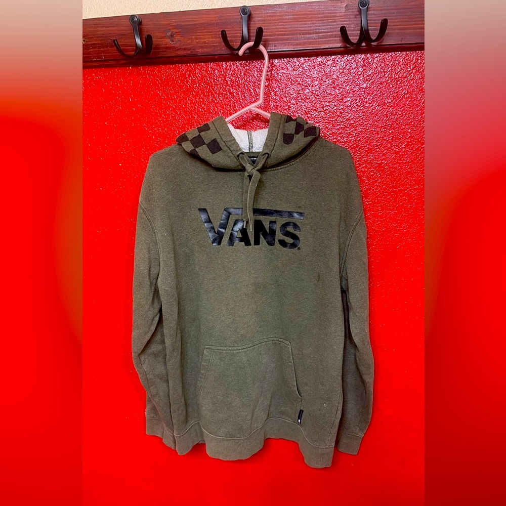 Brand: Vans Size: L Color: : olive
Material: 80%cotton 20% polyester